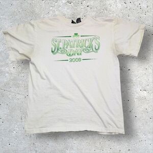 St. Patrick’s Day 2009 T Shirt Men’s Large St Paddy’s White Shirt Distressed